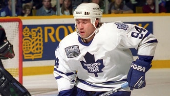 Ex-NHL winger Sergei Berezin dies at 52