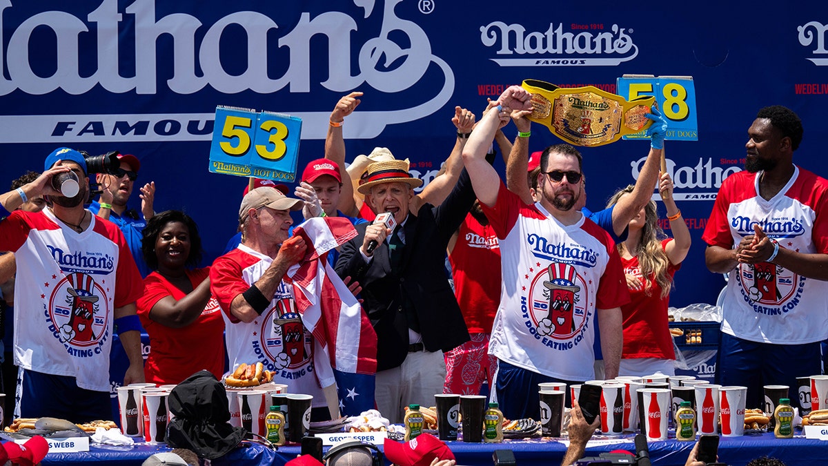 Patrick Bertoletti wins hot dog eating contest